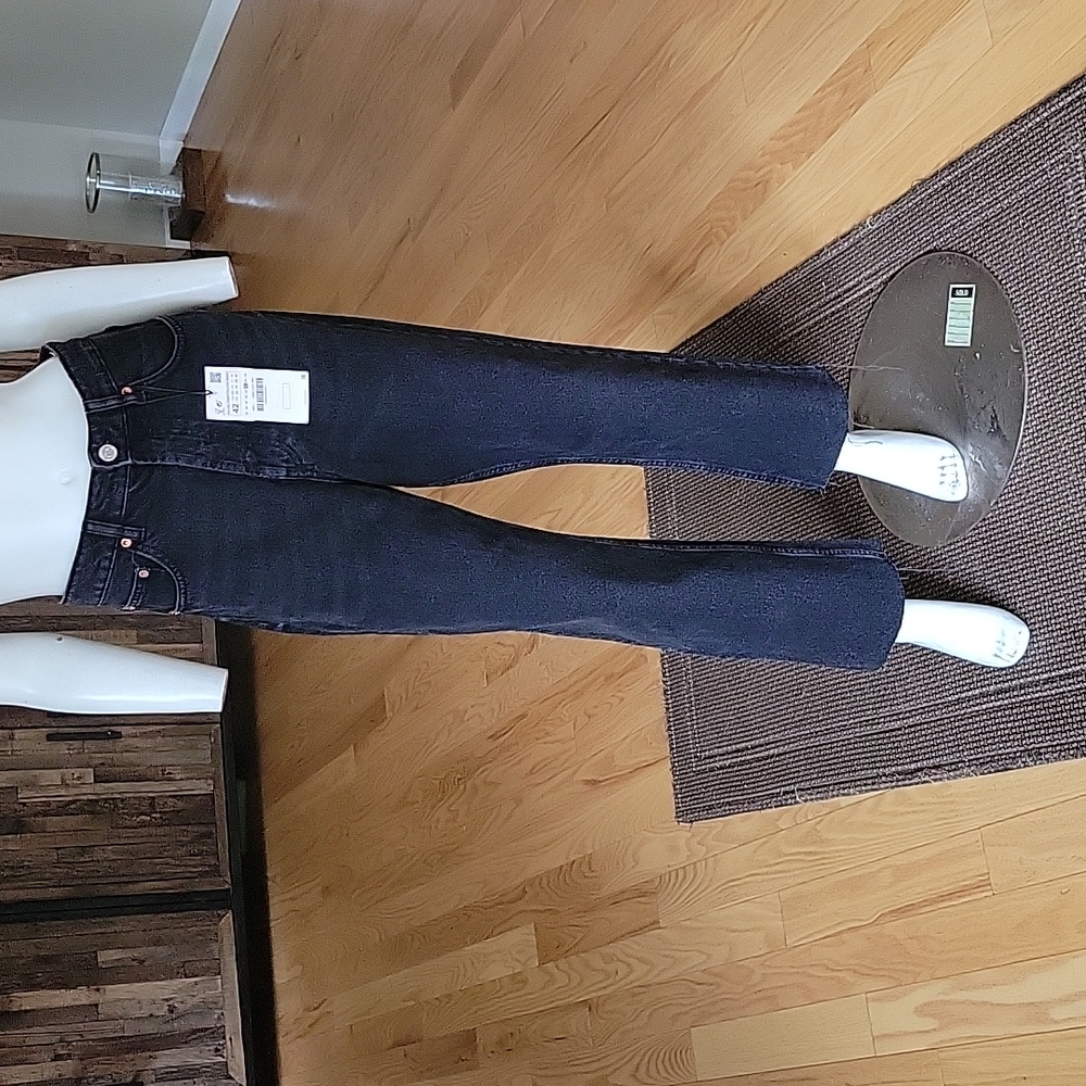 Zara Hi-rise Ankle Length Straight Leg jean
